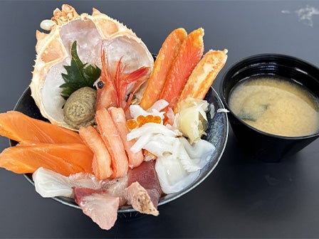 中部発 見て・食べて・歩いて・作る！絶景クルーズ×カニ×町歩き×箸作り！三方五湖レイククルーズと選べるカニランチ！小浜の旧茶屋町散策＆箸作り体験＜JAMJAM TOUR＞2