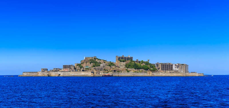 【山口県内／博多駅発】 世界遺産・軍艦島上陸クルーズと御船山楽園２日間1