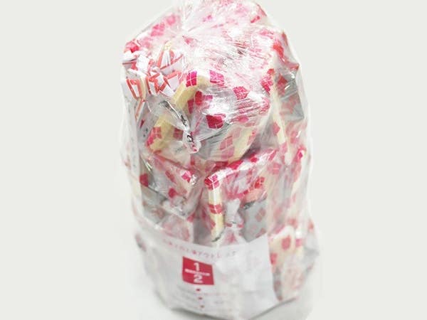 ■＜八王子発＞【山梨】やまなしの夏！圧巻の景色！咲き誇る「明野ひまわり畑」♪旬のフルーツ狩りも！ハイジの村スイス＆甲州郷土料理ビュッフェに《大人気》桔梗信玄餅の詰め放題♪3