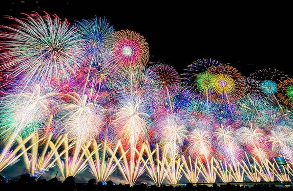 1名様出発保証★【新宿発】日本三大花火の一つ『長岡まつり大花火大会（左岸/B会場 団体席プラン）』へ！お帰りはさっぱり入浴付き日帰りバスツアー1