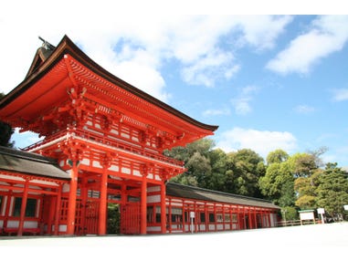 【名古屋発】京都2つの世界遺産で初詣！午(うま)年にちなんで「上賀茂神社」の神馬に会い行こう＆京都最古の神社「下鴨神社」