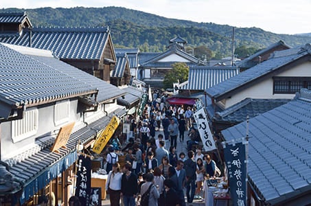 【徳島駅・松茂発着】世界遺産・さくら名所100選の地 吉野山千本桜と伊勢神宮大吉参拝2日間　松阪牛（約200ｇ）・伊勢海老（半身・約90ｇ）をご賞味！3