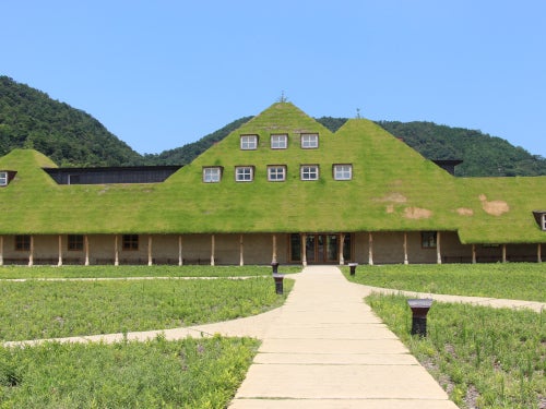 【稲沢・一宮発】辻口パティシエの苺園で苺狩り食べ放題＆有名お菓子店＆アウトレットパーク滋賀竜王2
