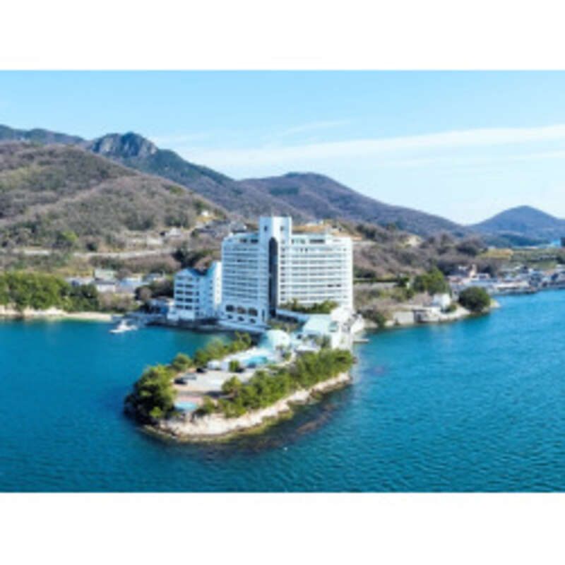 【鳥取・ハワイ・倉吉発】 全室オーシャンビュー客室の島内ホテルに宿泊！ 秋色の小豆島・寒霞渓の空中散歩　２日間3