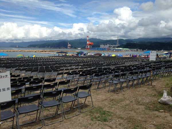 【富山県内発】 有料観覧席から観る！第76回敦賀とうろう流しと花火大会  ２日間3