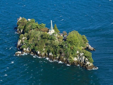 【名古屋発】神秘の島「多景島」＆爽快！琵琶湖クルーズ＆近江牛ステーキ鉄板焼きランチ