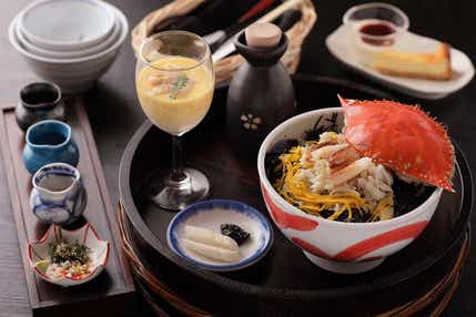 【山口県内／博多駅発】 まるごと佐賀！呼子いかと竹崎がに２つの美食とオールインクルーシブホテルの競演2日間