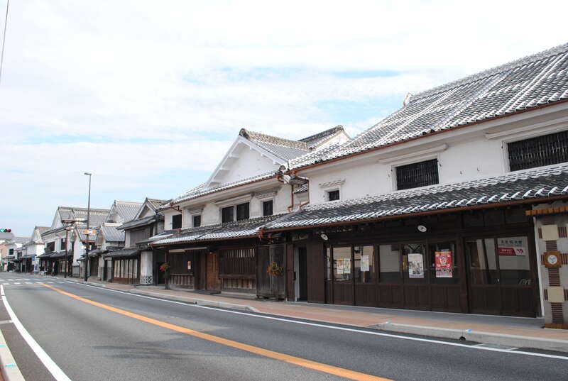 【宇部新川・小野田・厚狭発】法華原華庭園のしだれ桜と白花綜かご膳・春のうきは旅　日帰り3