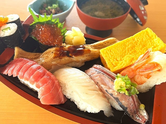 ■【千葉】《第２弾》チャレンジ大盛りグルメ！衝撃の”ドでか江戸前寿司”！写真・動画映えスポット大集合！【鋸山・日本寺・地獄のぞき】＆【関東屈指の東京ドイツ村イルミネーション】1