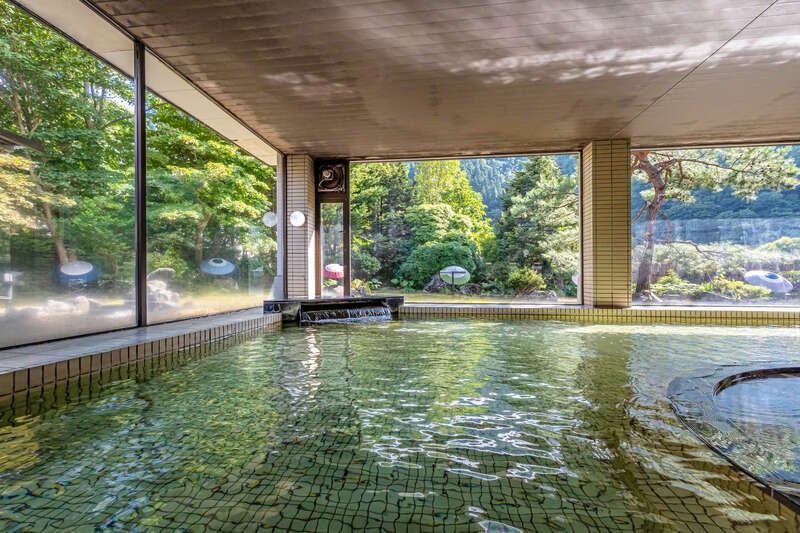 【土浦駅・水戸駅・勝田駅・常陸多賀駅・日立駅・磯原駅発】往復特急ひたち（土浦駅～仙台駅間）指定席で行く！ 2泊ともみちのくの名湯に宿泊！観覧席から見物！「青森ねぶた祭･秋田竿灯まつり」東北二大夏祭り 3日間3