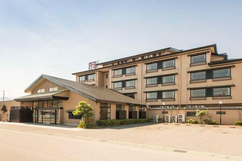 【富山県内発】 富士芝桜まつり　と　富士五湖　花めぐり　八ヶ岳・清里　甲州「石和温泉」２日間2