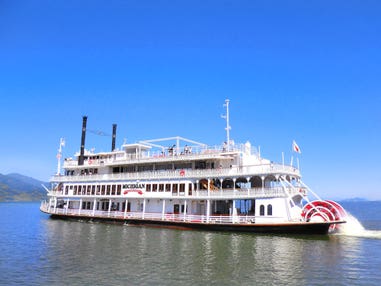 【名古屋発】近江牛サーロインステーキ御膳＆びわ湖ミシガンクルーズ＆まるでお菓子のテーマパーク