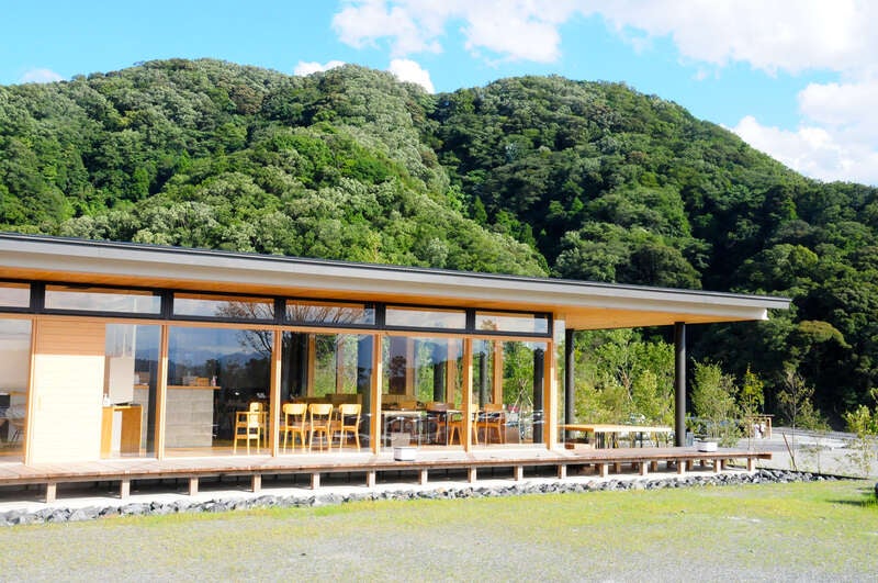 【泉州地区発】 著名シェフ監修！ ＶＩＳＯＮでランチと伊勢神宮内宮＆おかげ横丁を訪ねて　日帰り3