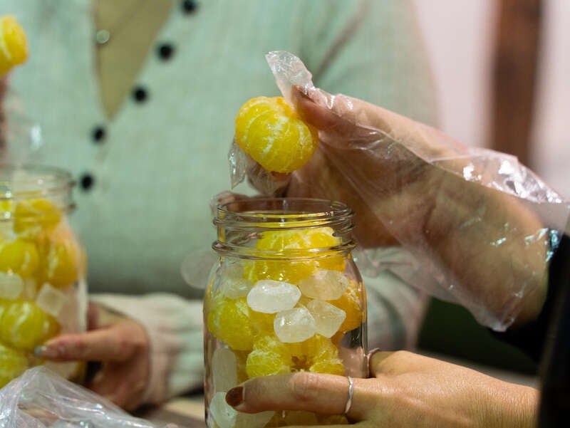 【東京駅発着】真壁のひなまつりと名物「福来(ふくれ)みかん」マイ七味づくり ＆創業240年の老舗酒蔵で楽しむリキュールづくりのダブル体験日帰り3
