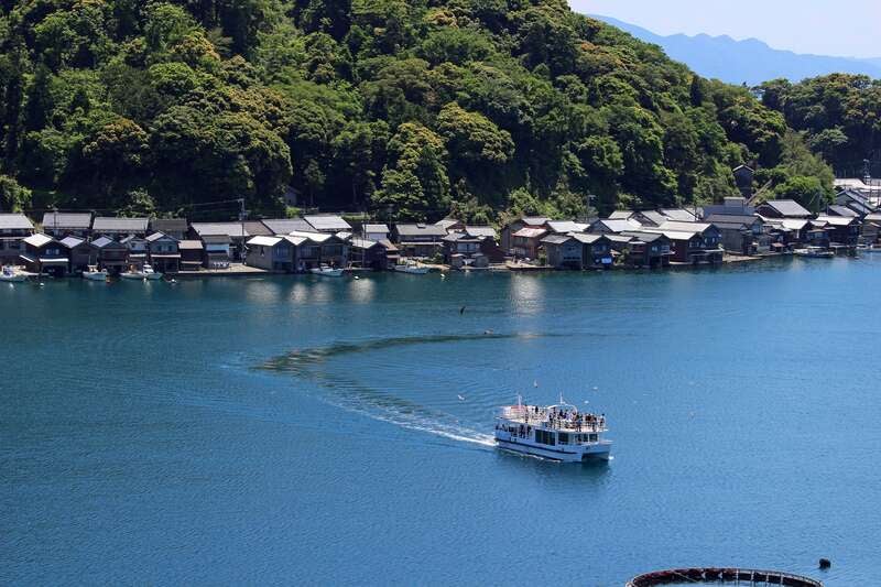 【岡山発】 陸海空から広がる絶景！伊根の舟屋めぐり遊覧船と日本三景の天橋立　日帰り2