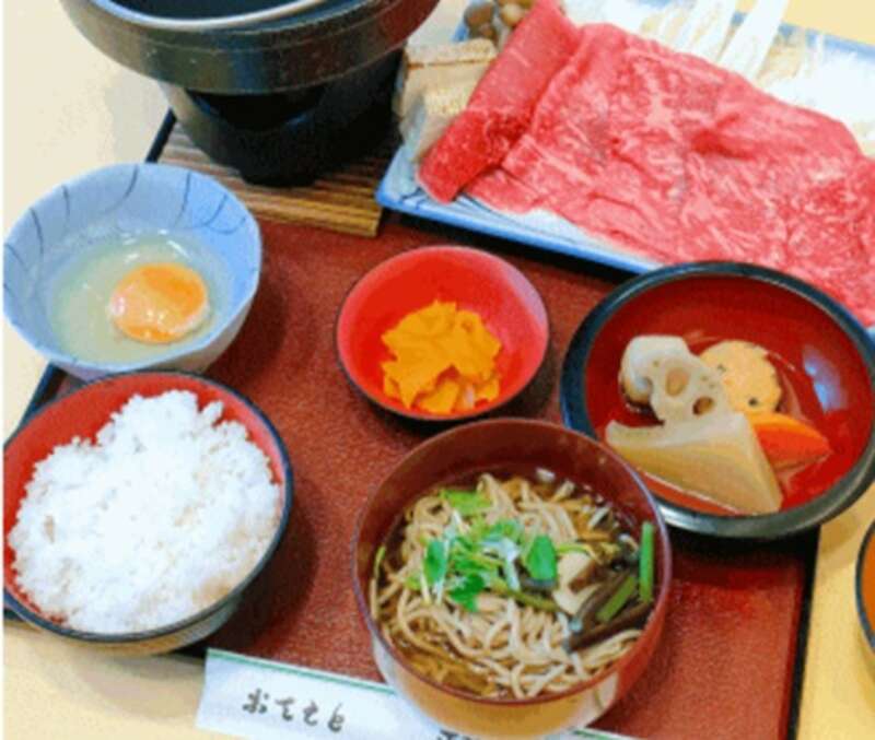 【秋田市内発】 世界遺産中尊寺初詣と岩手のブランド牛「前沢牛」のすきやき膳の昼食1