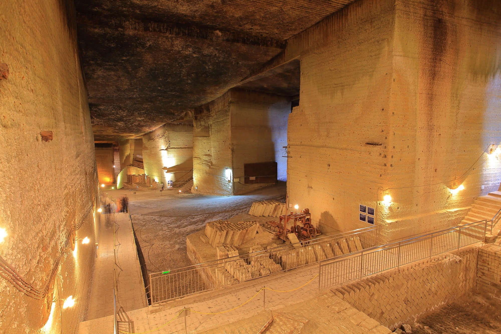 『あしかがフラワーパーク圧巻の大藤と白藤　北関東の名所と花の競演　3日間』【広島・岡山出発】2