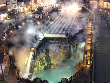 近鉄特急で行く!天下の名湯!草津温泉と善光寺・小布施・新名所「裏草津」2日間【大阪難波駅・大阪上本町駅・鶴橋駅・大和八木駅発】