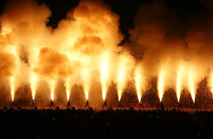 [名古屋発]第31回豊橋炎の祭典 三河伝統の手筒花火観賞(イスS席)日帰りバスツアー！みかん狩りやあさり釜飯とガマゴリうどん鍋の昼食に舌鼓も！1