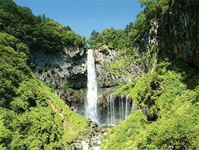 世界遺産日光の社寺　日光東照宮と日本三名瀑　華厳の滝