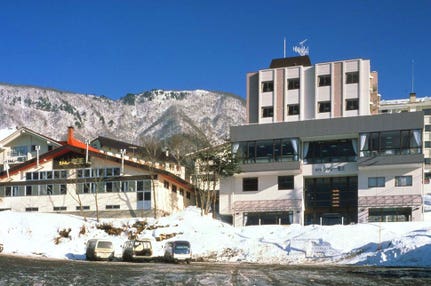 【東京・横浜】夜発　［竜王スキーパーク　リフト券付］ホテルシャレー竜王２泊（滞在中利用ＯＫのレンタル付）＜２０２５－２０２６　ＪＡＭＪＡＭスキー＆スノボ＞