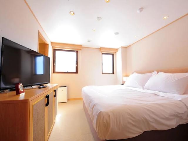 ■●夜発バス　竜王スキーパーク　手ぶらDEボード・スキー　T Hotel 竜王【デラックススイート/朝食付】（1泊4日）1