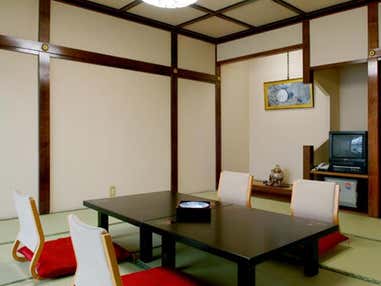 ■【浜松・静岡発】夜発バス 上越国際スキー場 六日町温泉 旬彩の庄 坂戸城 (1泊3日)