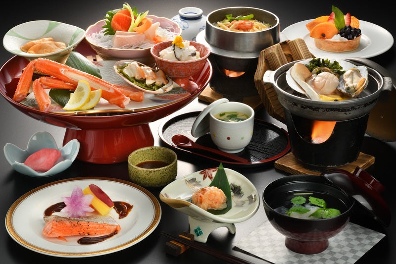 【山形県内発】 三陸縦断！青の絶景浄土ヶ浜・龍泉洞と巳年御縁年金華山クルーズ（２日間）3