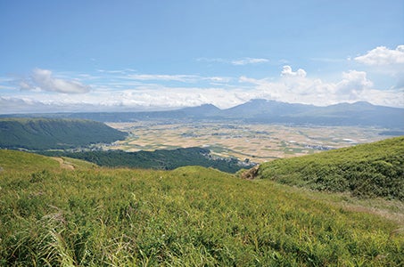 【新潟空港発着】標高1100m阿蘇の外輪山に囲まれた温泉リゾートに4連泊　熊本・阿蘇　長期滞在の旅5日間　長期滞在の旅！新コース発表！1