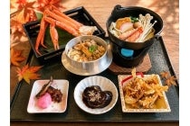 ～ＷＥＢ予約限定～【名古屋駅発】＊日帰り昼食付＊『第３１回 豊橋 炎の祭典と豊川稲荷御開帳＆秋の味覚 松茸とカニ料理』3