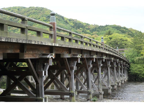 【名古屋発】鳥羽浦村産！人気の与吉屋であっつあつ焼き牡蠣・蒸し牡蠣食べ放題＆伊勢神宮内宮＆二見興玉神社と夫婦岩2
