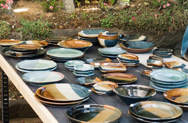 [早期予約特典付][大宮発]＜お荷物預かりサービス付＆無料休憩所もご用意＞第113回益子春の陶器市へ行こう！たっぷり5時間滞在*【1名様から出発保証】3