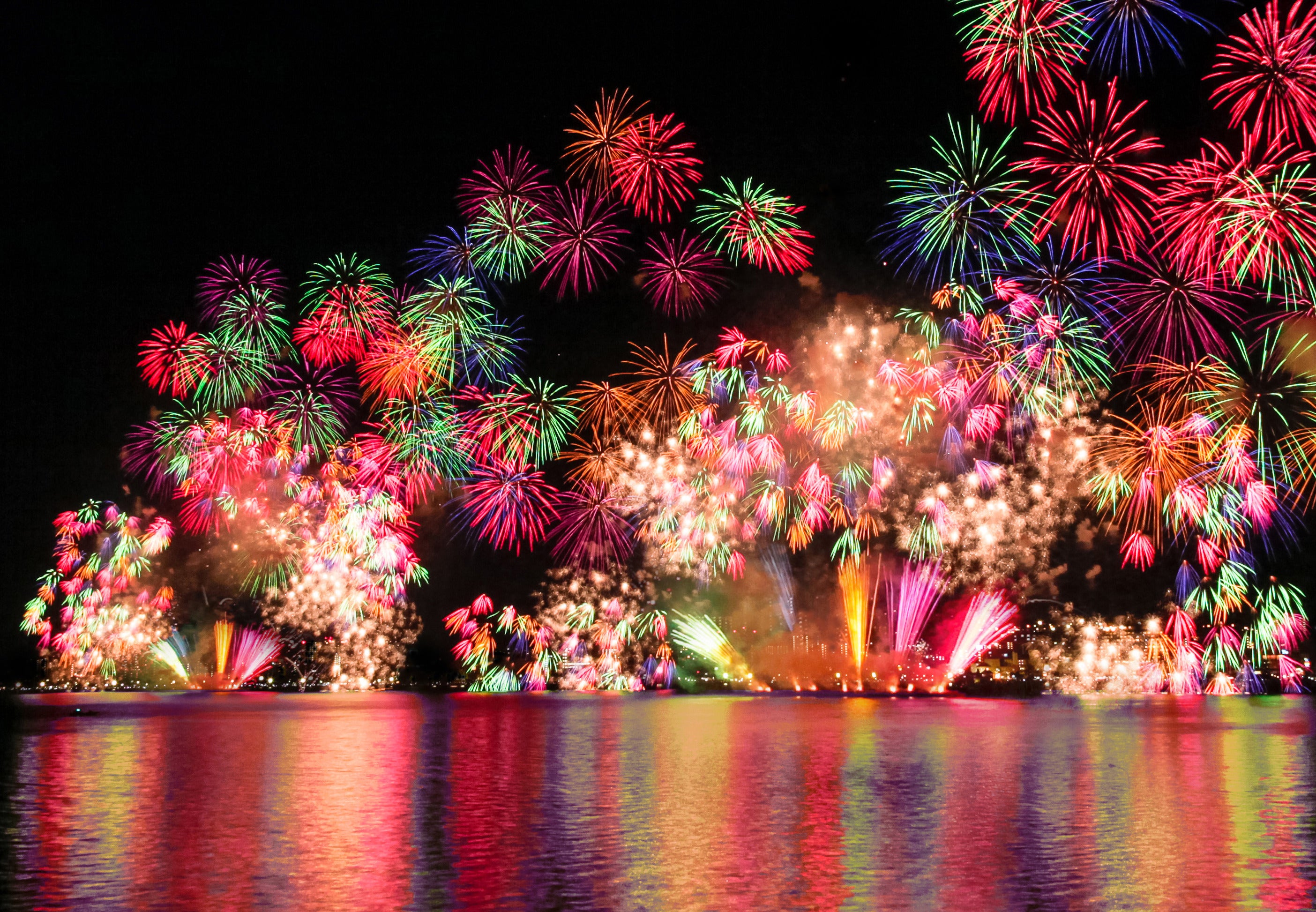 【東京駅・品川駅・新横浜駅発】 松江水郷祭湖上花火大会と 出雲大社・足立美術館　 山陰の名湯「三朝温泉」と「玉造温泉」３日間2