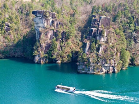 中部発　日帰り　恵那峡クルーズと花桃の里3