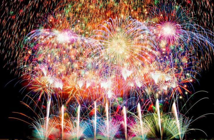 [名古屋発]≪左岸イス観覧席付≫日本三大花火「長岡まつり大花火大会」へ！日帰りバスツアー！≪大花火を指定観覧席で満喫！≫2