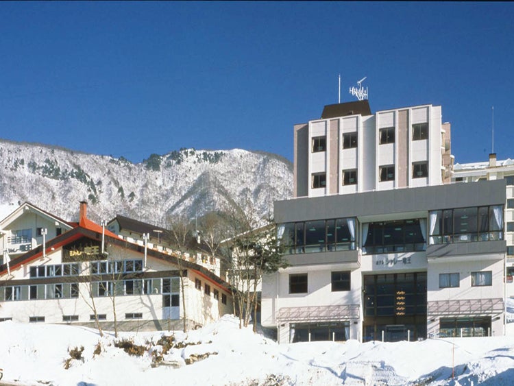 夜発バス/ホテルシャレー竜王・1泊リフト券付（利用日数選択）1