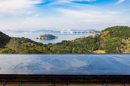 【岡山発着】～淡路島の春の旬を味わう～　幻の希少魚「淡路島サクラマス」　南淡路温泉郷潮騒の湯