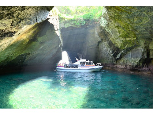【名古屋発】5つ星の宿！伊豆「堂ヶ島ニュー銀水」に宿泊＆土肥金山で金運アップ＆青の洞窟・堂ヶ島クルーズ＆富士山を一望！三島スカイウォーク2