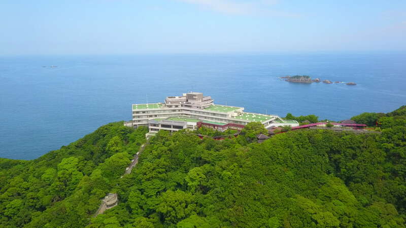 【女満別空港発】 お二人の伊勢・南紀・高野山周遊！５つ星の宿に3泊＜ホテル浦島：山上館指定＞の旅　4日間3