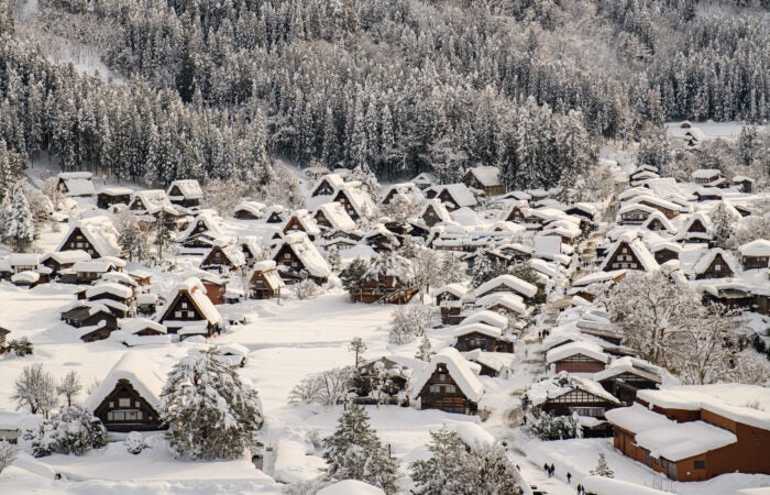 ★2/12 催行決定★【横浜発】飛騨路ツアー 一度は行きたい！世界遺産白川郷と高山W散策　情緒あふれる飛騨路ツアー1