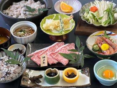 【福井・鯖江・越前・敦賀エリア発】 丹波フルーツフラワーフェスティバル　さくらんぼ＆メロン2種食べ放題と初夏の花景色　日帰り