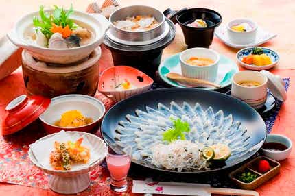 【愛媛県内発】 長門湯本温泉ふぐ会席と音信川うたあかり・下関 2日間