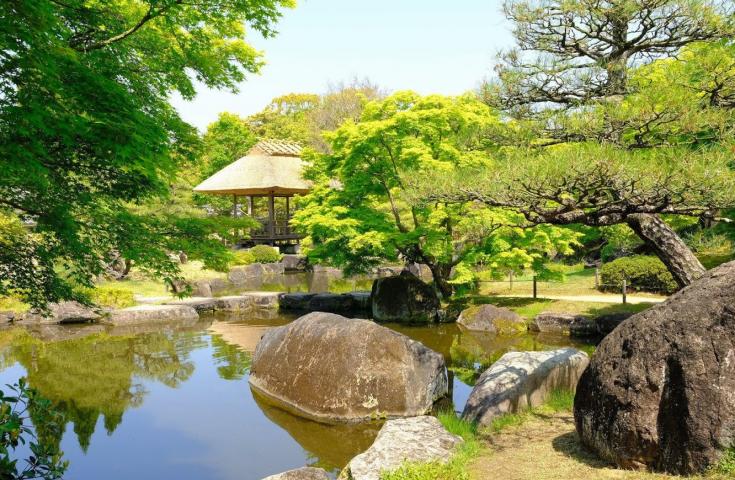 [なんば発]昼食天ぷら豪華セット♪世界遺産「姫路城」と数々の文豪や著名人に親しまれた有馬温泉＆日本でも有数の眺望スポットの六甲山散策日帰りバスツアー(英語ガイド付)3