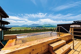 新神戸駅・姫路駅　集合
ゆふいんの森と九州名所絶景めぐり3