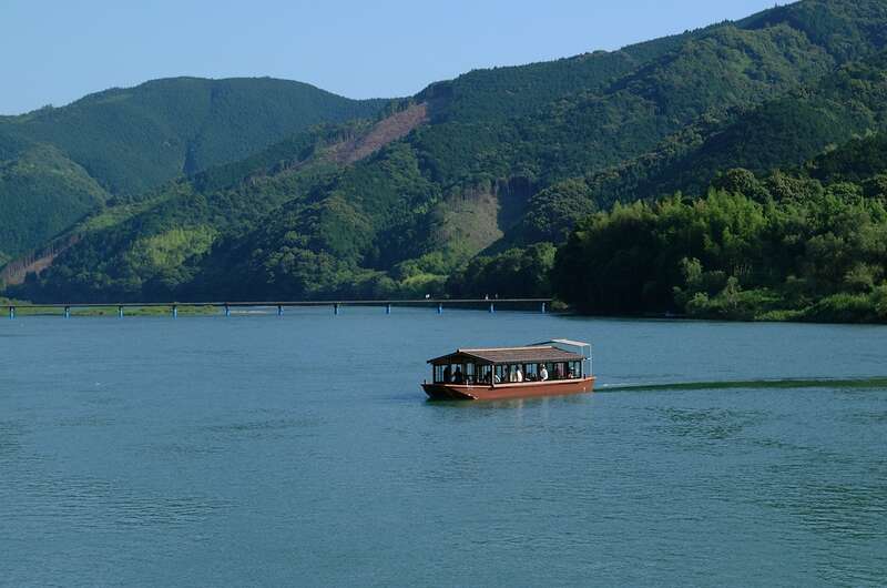 【群馬・栃木県内発】  人気のオールインクルーシブの温泉リゾートホテルに宿泊！グルメも満喫！ どっぷり四国旅 3日間2
