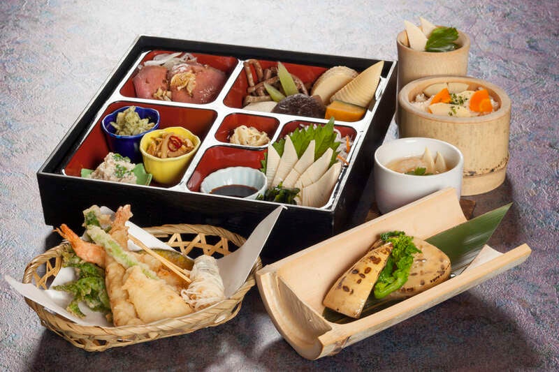 【徳山・防府・新山口発】 北九州の贅沢な春の味覚！合馬究極の筍づくしフルコース　新芽萌える旧安川邸と関門の絶景･和布刈神社　日帰り1