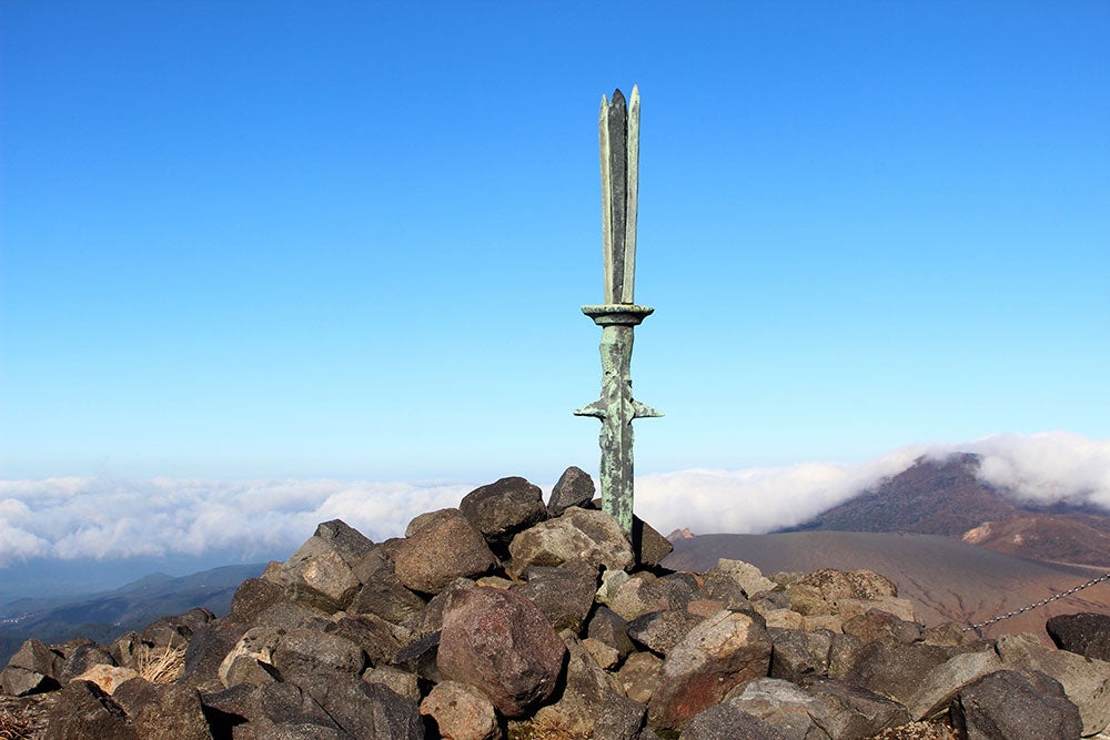 四季の山旅シリーズ 高千穂峰・開聞岳登山 1泊2日間1