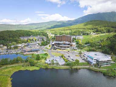 【鳥取空港発】 さわやか高原をめぐる旅　八ヶ岳高原列車と軽井沢・清里・白樺湖3日間