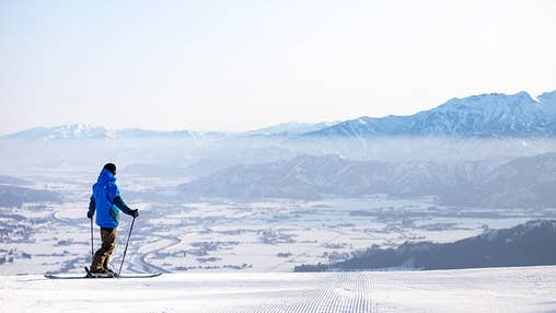 【所沢朝発｜学生限定】ぶっとび！日帰りスキー＆スノボ｜石打丸山スキー場（リフト券付）