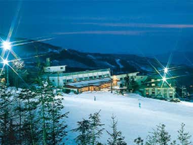 ■≪早割120≫【山形空港利用・リフト券なし】蔵王温泉スキー場・2つのお湯が愉しめる!木々と暮らす、薪火リゾート JURIN指定(夕朝食付)3泊4日